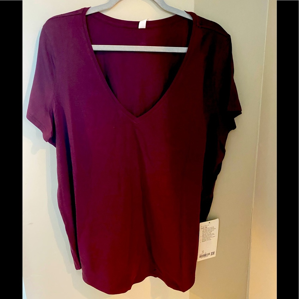 Lululemon love Tee size 14 new with tags Burgundy